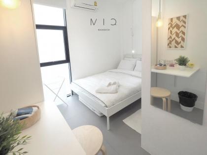 MIQ2 Silom BTS&MRT/Mahanakhon sky deck/300mb wifi - image 3