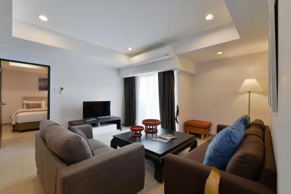 2 Bedroom 2 Bath 10 minutes walk to BTS Phloenchit - image 3