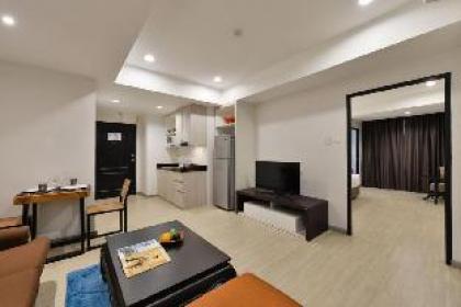 Apartment near BTS Ploenchit - image 8