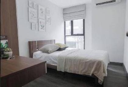 Asok BTS/MRT Terminal 21 Luxury 2BR/2Bath 6 PAX Bangkok