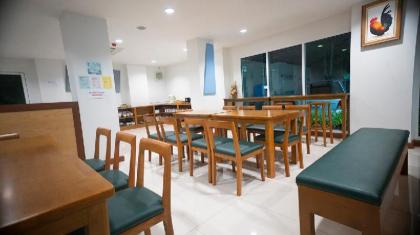 The Willing Hotel and Residence - image 8