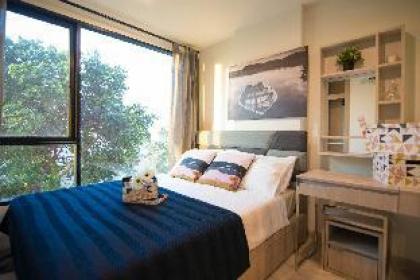 Exquisite Art and One-Bedroom Apartment - image 16