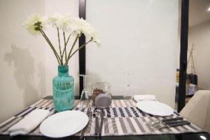 Exquisite Art and One-Bedroom Apartment - image 20