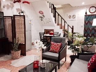 YU-HENG House / Central of Bangkok Old City. - main image