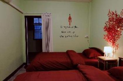 YU-HENG House / Central of Bangkok Old City. - image 13