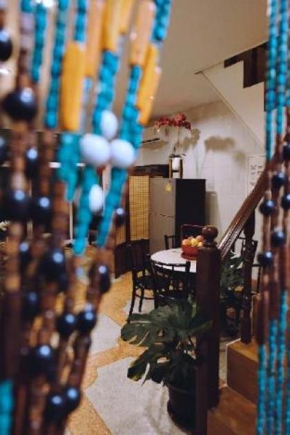 YU-HENG House / Central of Bangkok Old City. - image 8