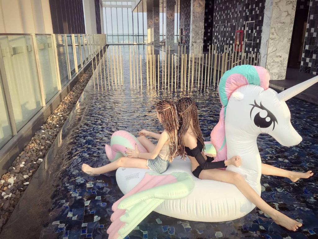 1br@bts E5skytop Pool@50ffree Pocketwifi#213 - main image