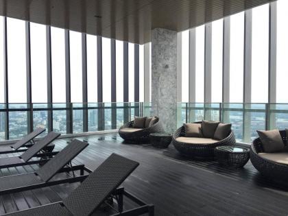 1br@bts E5skytop Pool@50ffree Pocketwifi#213 - image 15
