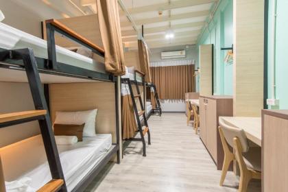 Siam Stadium Hostel - image 5