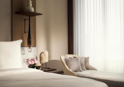 Four Seasons Hotel Bangkok at Chao Phraya River - image 5