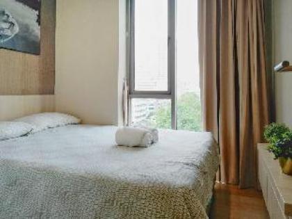 luxury condo in Silom close 2 BTS wifi pool GYM - image 3