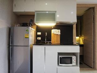 luxury condo in Silom close 2 BTS wifi pool GYM - image 4