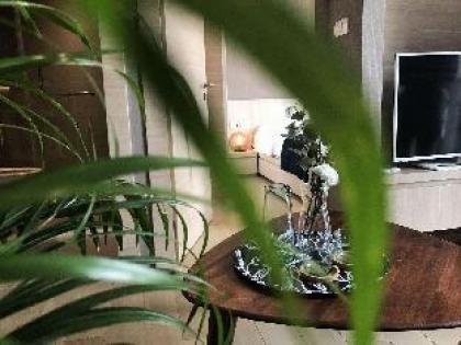 SIII luxury condo in Silom BTS pool view - image 19