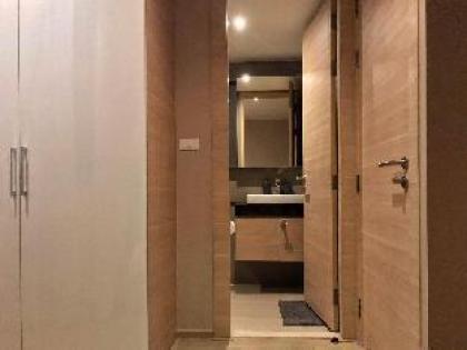 SI COZY 2 BEDROOM CONDO@SILOM POOL WIFI  - image 12