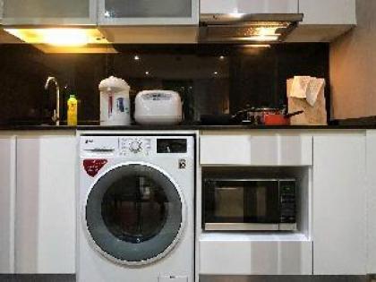 SI COZY 2 BEDROOM CONDO@SILOM POOL WIFI  - image 16