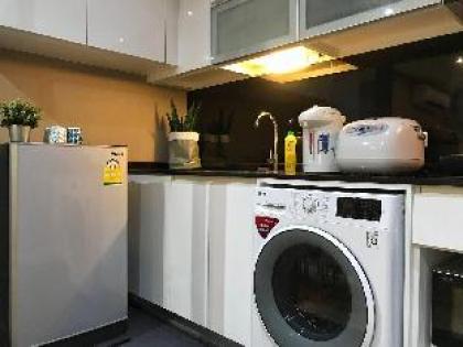 SI COZY 2 BEDROOM CONDO@SILOM POOL WIFI  - image 8