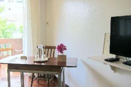 Aster 9 House No.3 Sukhumvit 33 - image 5