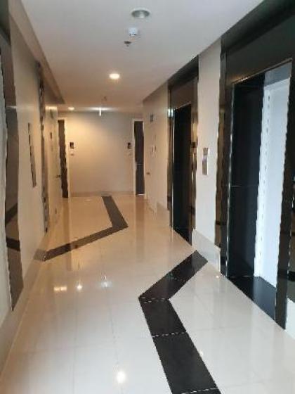 Brand New 1 Bed room 50sqm near Sathorn - image 20