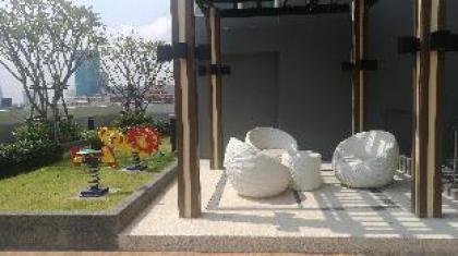 Brand New 1 Bed room 50sqm near Sathorn - image 9