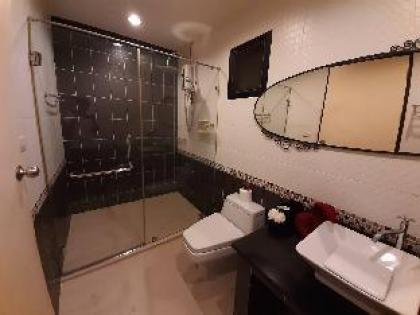 Modern Thai Style Private House - image 17