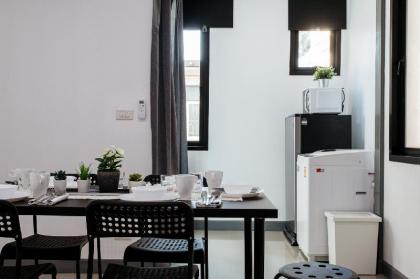 P4 Silom Large 2beds full kitchen WIFI 4-6pax - image 4