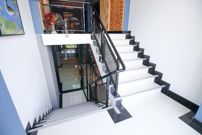 OYO 478 The Diamond 24 Minburi - image 4