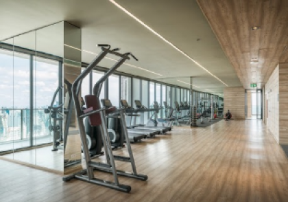 Rooftop pool gym luxury bathtube   1BR 741 @BTS - image 13