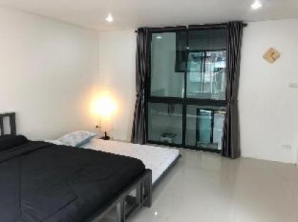 Chen House41