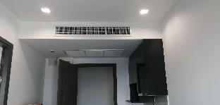 Nice swimming pool and working room - main image