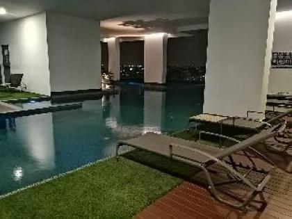 Nice swimming pool and working room - image 6