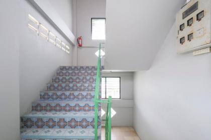 OYO 471 Sunshine Apartment - image 12