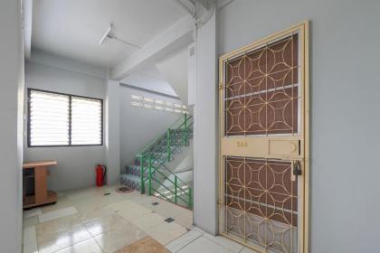 OYO 471 Sunshine Apartment - image 14