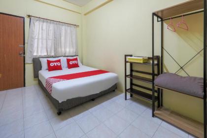 OYO 471 Sunshine Apartment - image 19