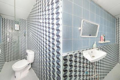 OYO 471 Sunshine Apartment - image 20