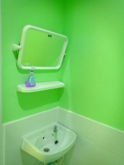 santo house - image 12