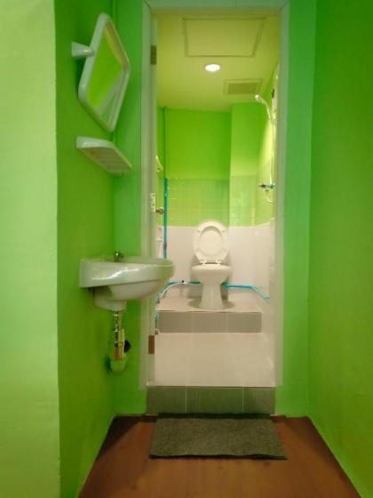 santo house - image 5