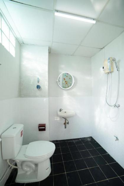 OYO 457 Panasan Villa - image 19