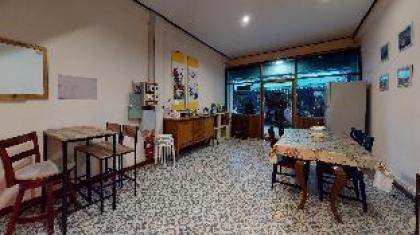Real Bangkok Guesthouse. Live like a real local.