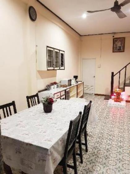 Real Bangkok Guesthouse. Live like a real local. - image 9