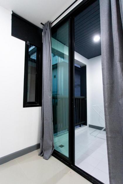 P3 Silom Large 2beds full kitchen WIFI 4-6pax - image 19