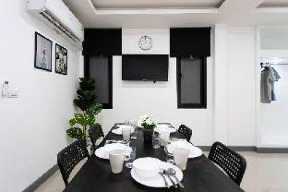 P3 Silom Large 2beds full kitchen WIFI 4-6pax - image 8