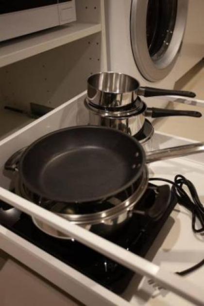S2 Silom Large room 4-6 guests Full kitchen WIFI - image 2