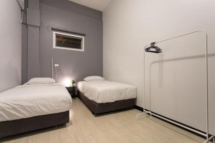 U1 Large 2 bed rooms BTS Udomsuk - image 20