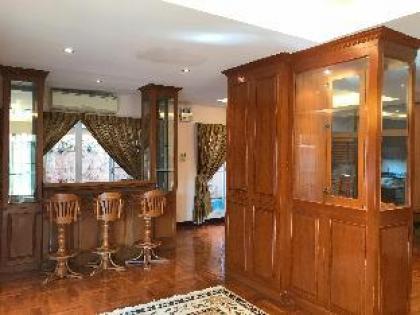 Thai Style Villa Perfect for Family - image 4