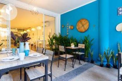 2F&3F in Townhouse @BTS NANA Bar Street/Asok T21