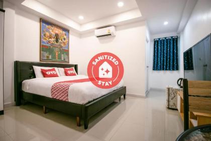 OYO 568 Art Hotel Hua Lamphong