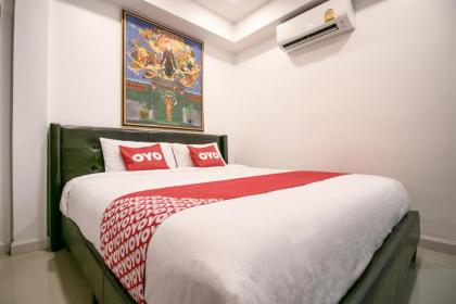 OYO 568 Art Hotel Hua Lamphong - image 19