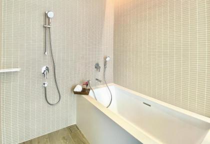 Oakwood Suites Bangkok - SHA Certified - image 3