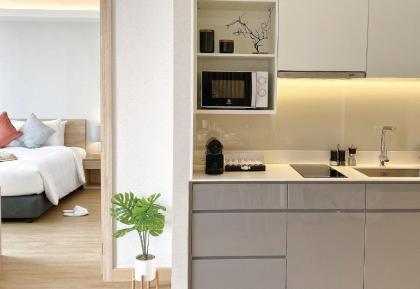 Oakwood Suites Bangkok - SHA Certified - image 8