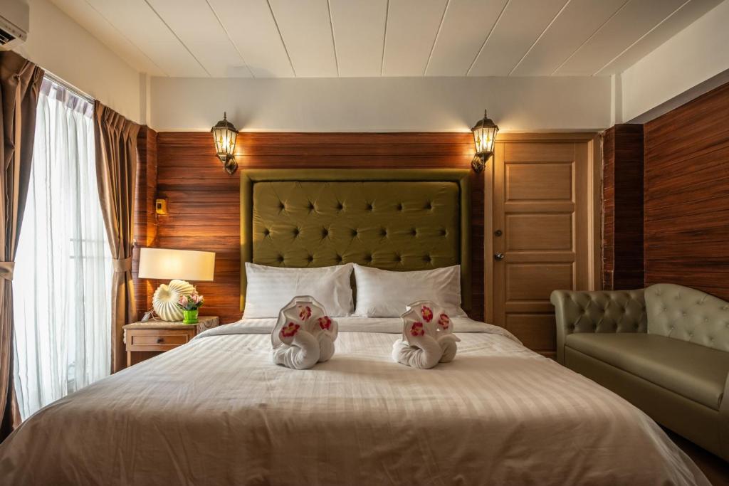 @42 Residence - main image